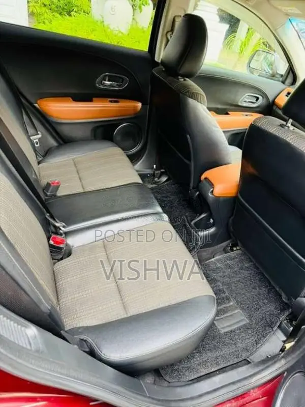 Honda Vezel 2014 SUV (Used)