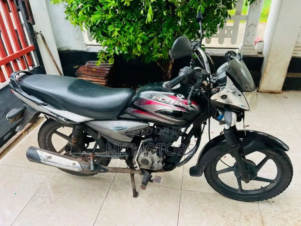 Bajaj Platina 2004 Motorbike (Used)