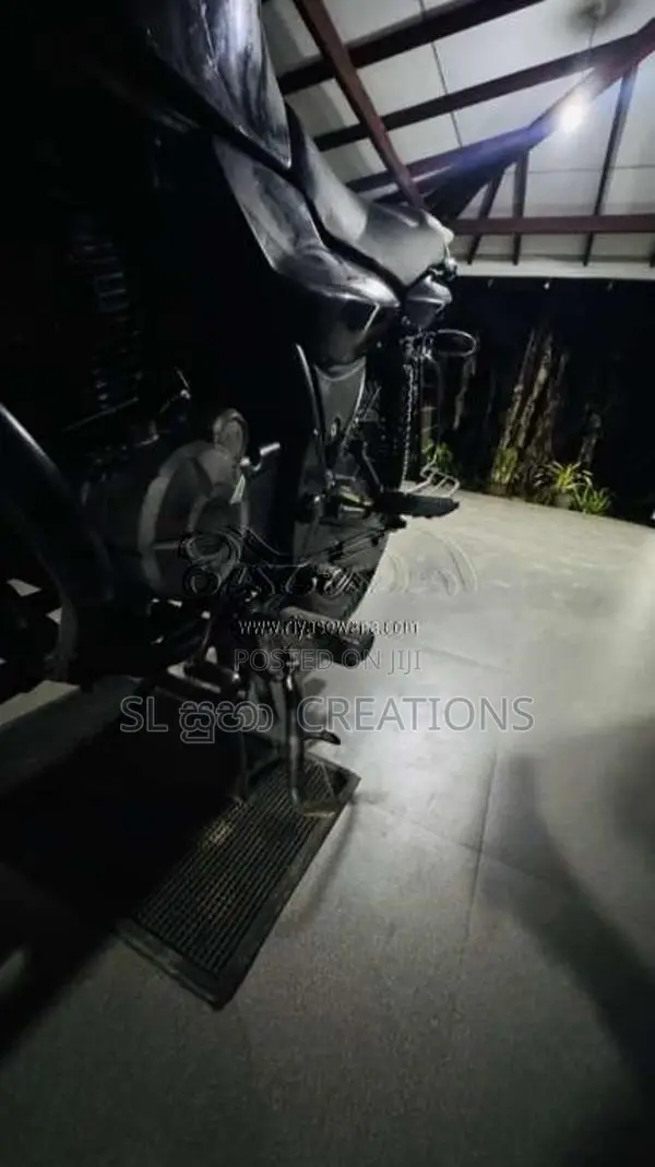 Bajaj Discover 2011 Motorbike (Used)