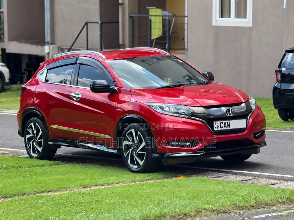 Honda Vezel RS Sensing 2017 SUV (Used)