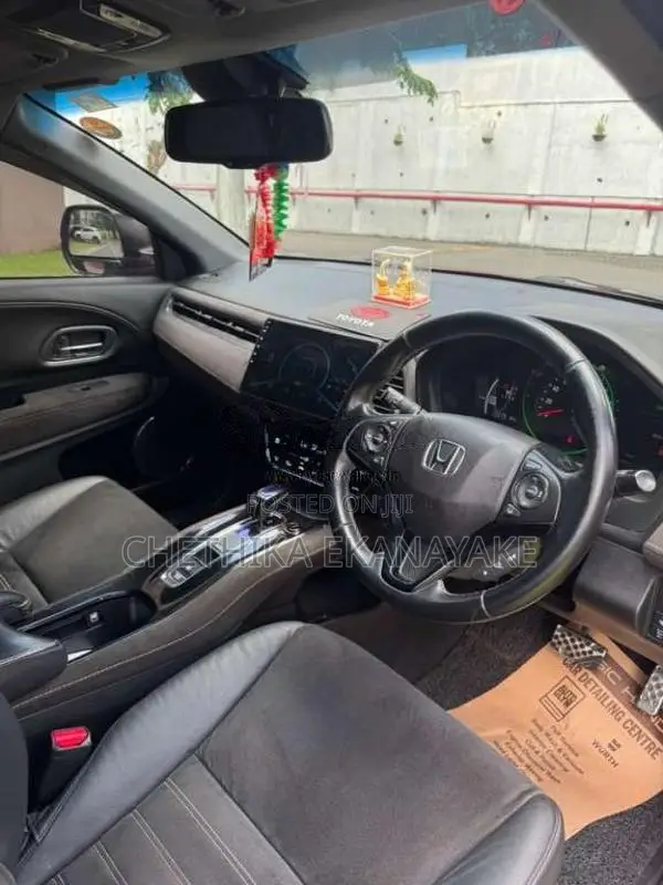 Honda Vezel RS Sensing 2017 SUV (Used)