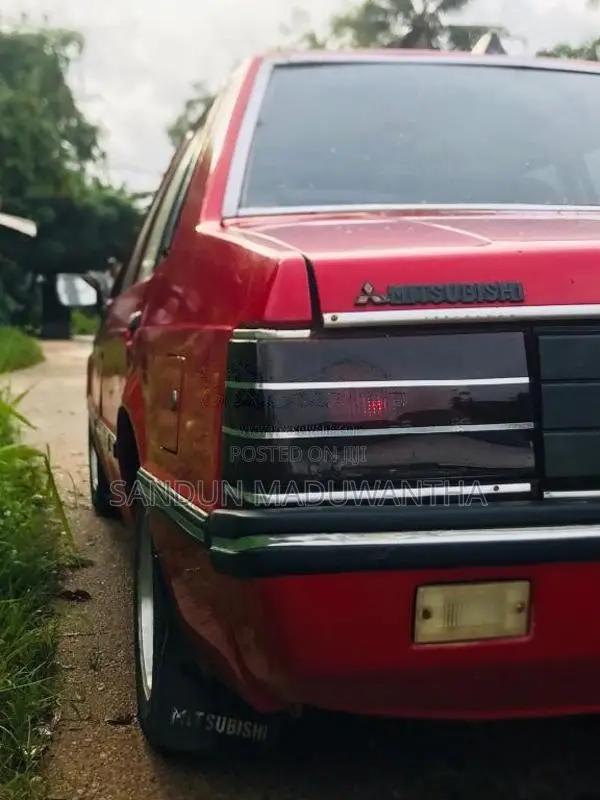 Mitsubishi Lancer Box 1980 Car (Used)