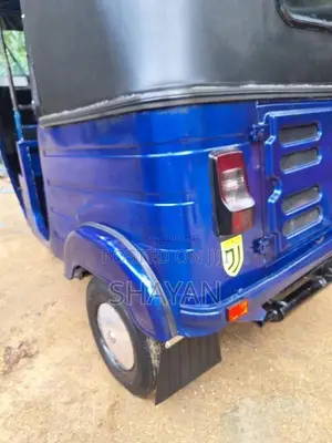 Bajaj 4 Stroke 2013 Three Wheel (Used)