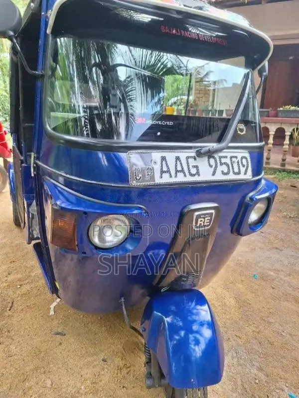 Bajaj 4 Stroke 2013 Three Wheel (Used)