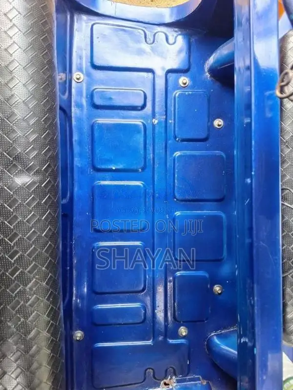 Bajaj 4 Stroke 2013 Three Wheel (Used)