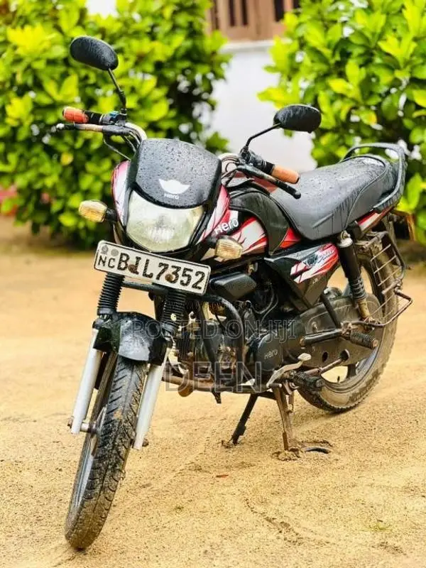 Hero HF DELUXE 2020 Motorbike (Used)