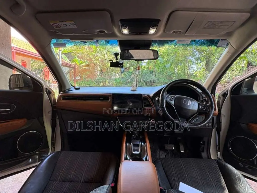 Honda Vezel 2014 SUV (Used)