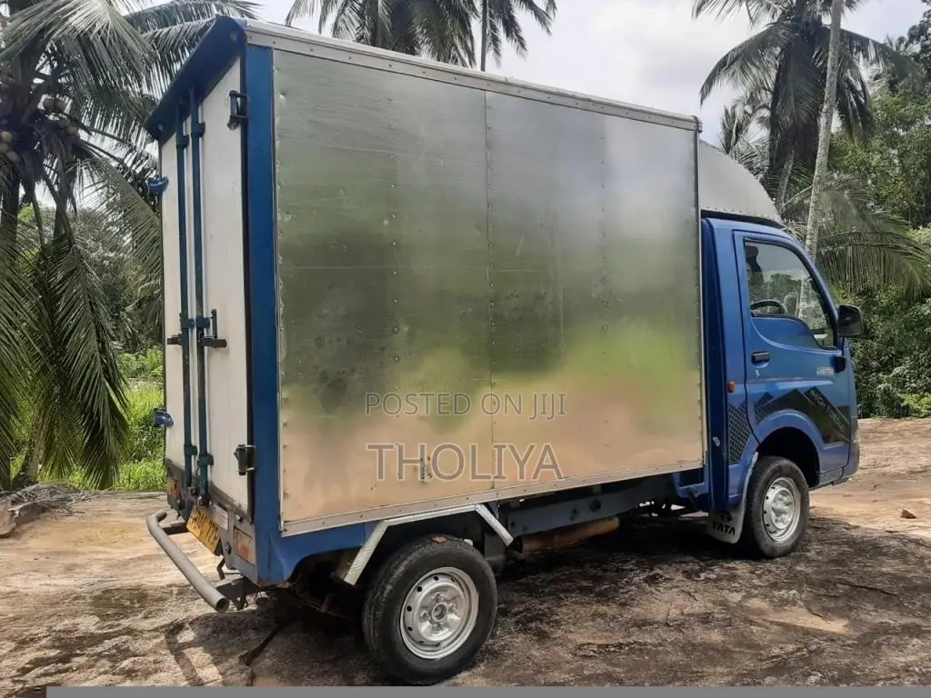Tata Dimo Batta 2015 Lorry (Used)