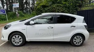 Toyota Aqua S Grade 2014 Car (Used)