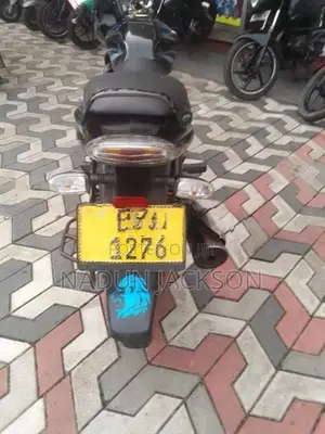 Bajaj Platina 100 ES 2016