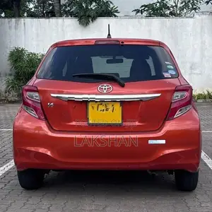 Toyota Vitz 2016