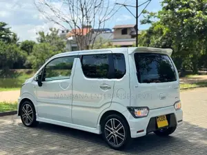 Suzuki Wagon R Stingray Turbo 2017