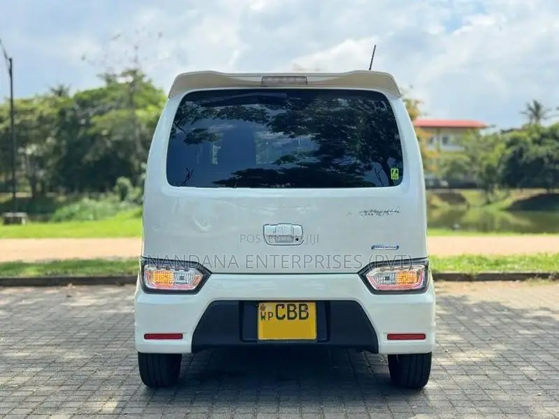 Suzuki Wagon R Stingray Turbo 2017