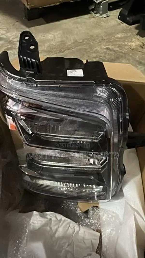 Every DA 17 2024 Head Lamp Black Base