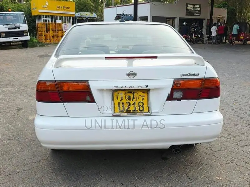 Nissan Sunny FB14 SUPER SALOON 1997