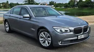 BMW 740Le pure petrol long whL 2012