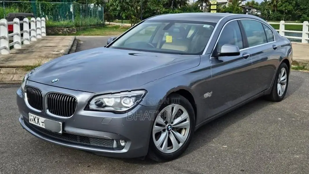 BMW 740Le pure petrol long whL 2012