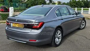 BMW 740Le pure petrol long whL 2012