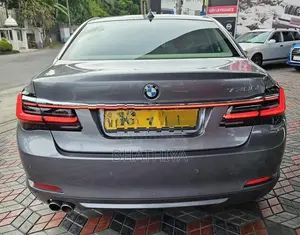 BMW 740Le pure petrol long whL 2012
