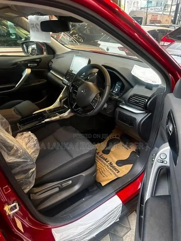 Mitsubishi Eclipse Cross G GRADE 2025
