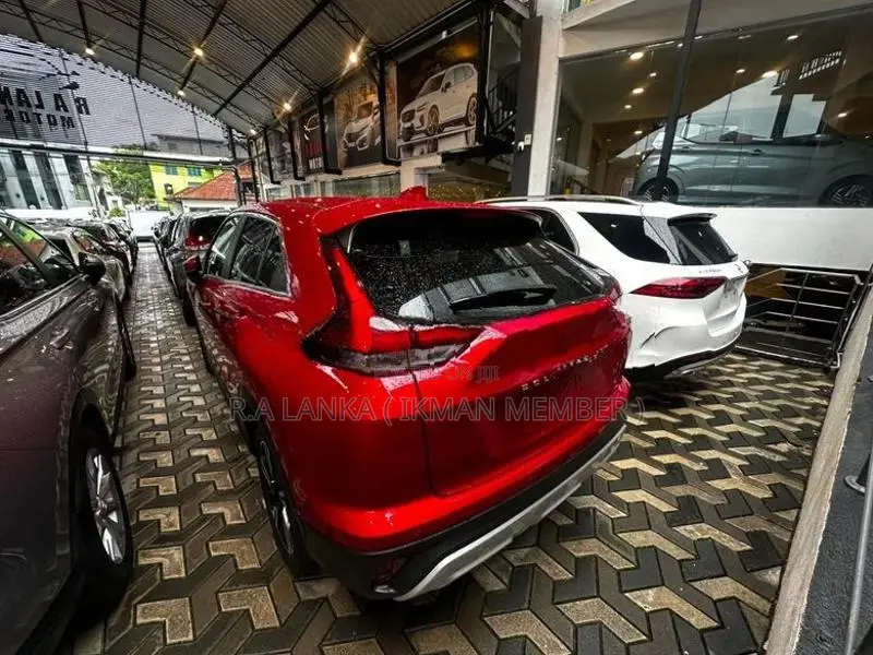 Mitsubishi Eclipse Cross G GRADE 2025