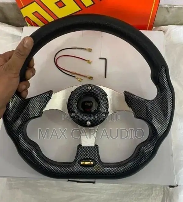 MOMO Style Steering Wheel