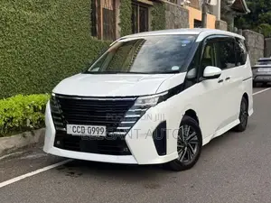 Nissan Serena Highway Star V 2025