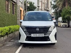 Nissan Serena Highway Star V 2025