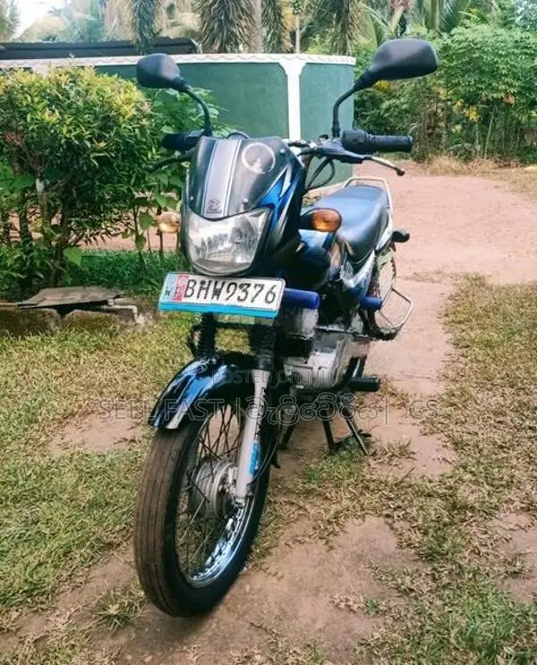 Bajaj CT100 2019