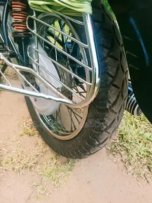 Bajaj CT100 2019