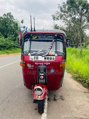 Bajaj RE 2004