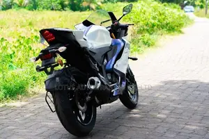 Yamaha R15 V4 2026