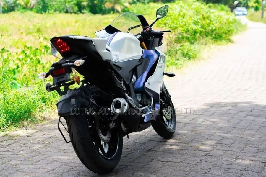 Yamaha R15 V4 2026