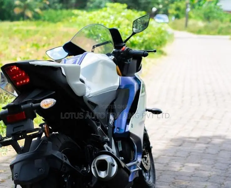 Yamaha R15 V4 2026