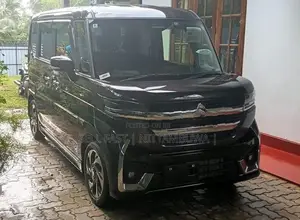 Suzuki Spacia XS Custom 2024