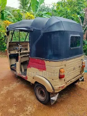 Bajaj RE 1996