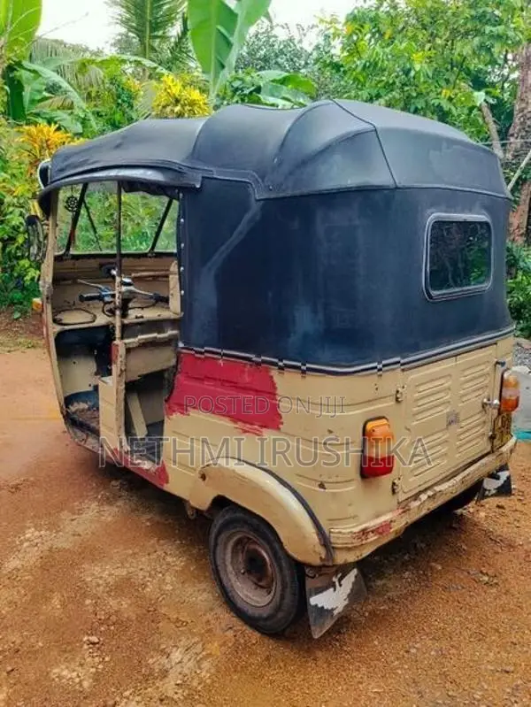 Bajaj RE 1996