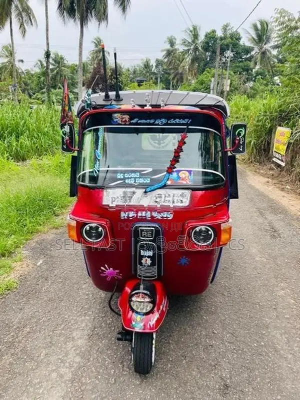 Bajaj RE Three Wheeler 2010