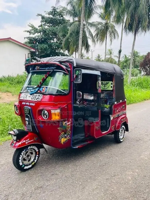 Bajaj RE Three Wheeler 2010