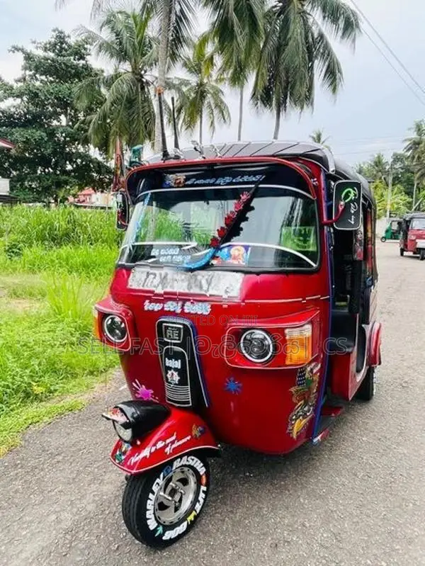 Bajaj RE Three Wheeler 2010