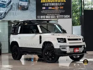 Land Rover Defender 110 SE 7Seater 2024