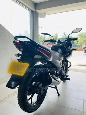 Bajaj Discover 150F 2015