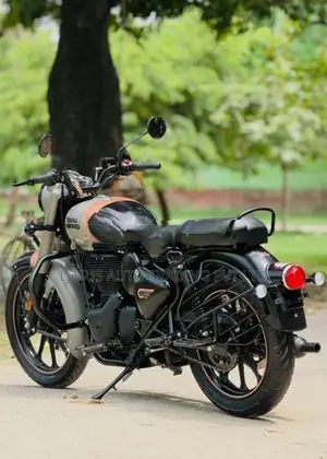 Royal Enfield Classic Gun Grey 2026