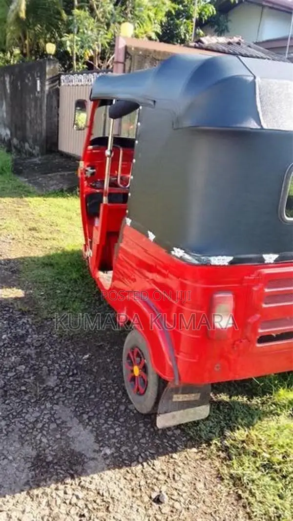 Bajaj RE 1996