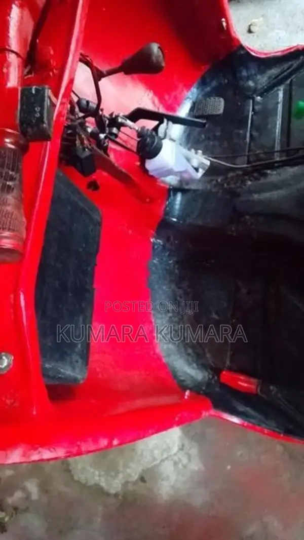 Bajaj RE 1996
