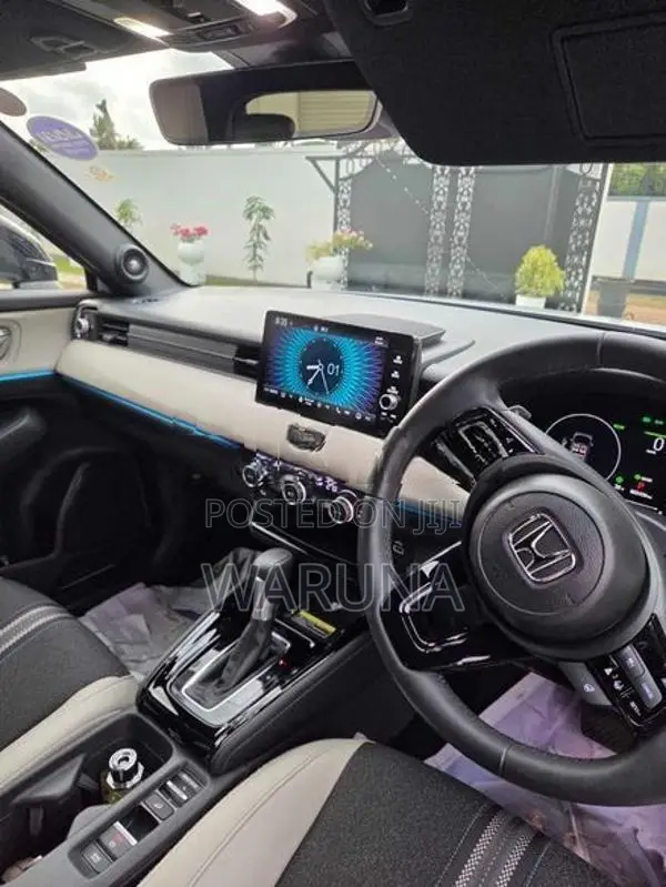 Honda Vezel Z Play 2025