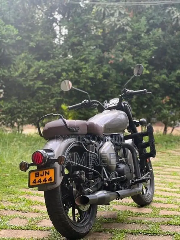 Royal Enfield Classic 350 2024