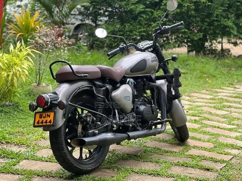 Royal Enfield Classic 350 2024