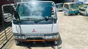 Mitsubishi Canter Lorry Cabin 24v