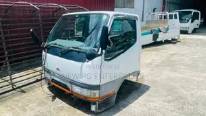 Mitsubishi Canter Lorry Cabin 24v